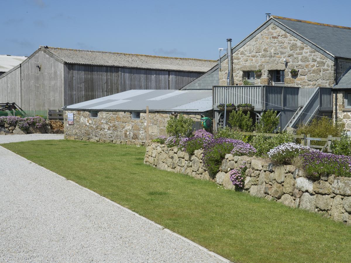 Land'S End Hostel Trevescan Sennen Exterior foto